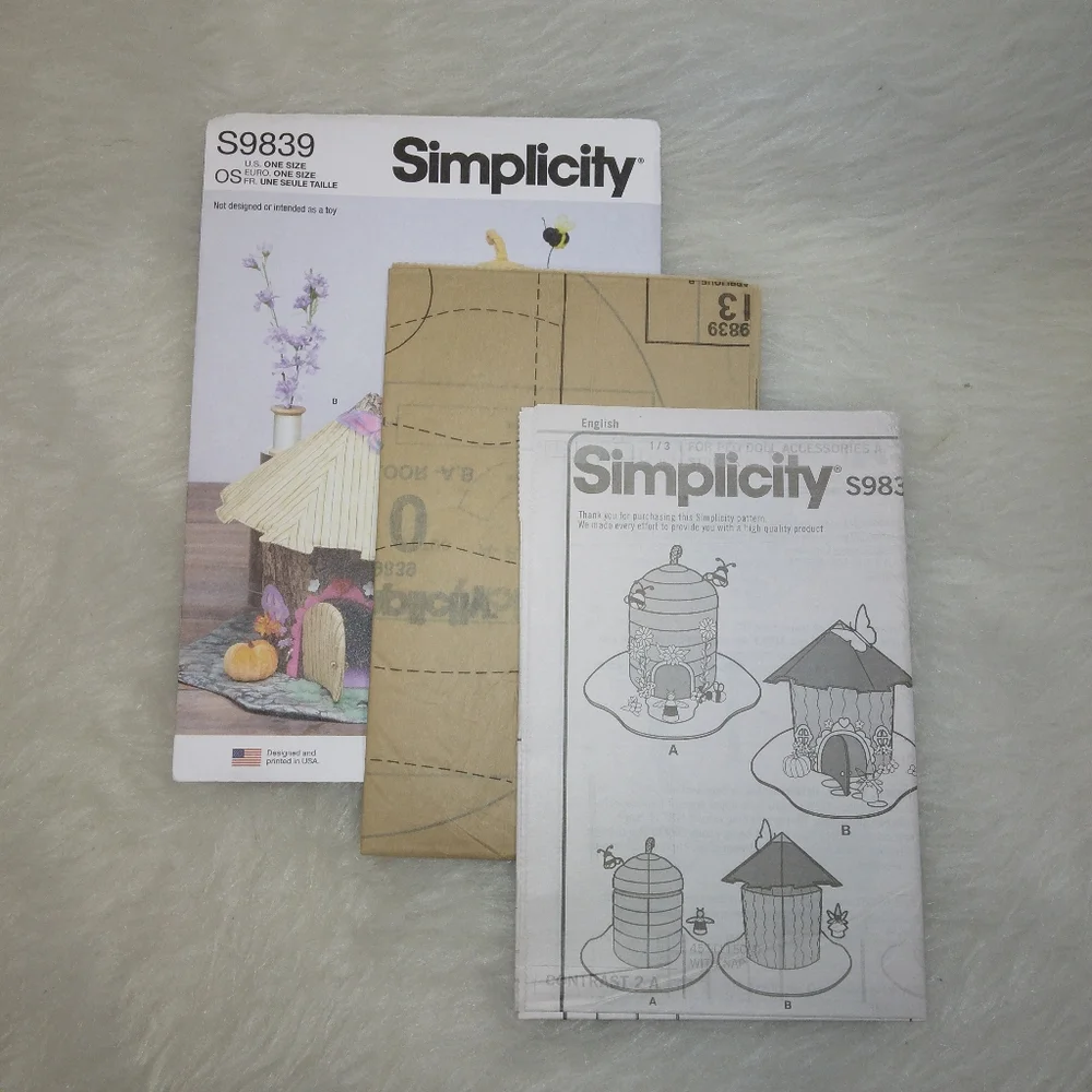 SIMPLICITY S9839 Fabric Critter Houses and Peg Doll Accessories by Carla Reiss